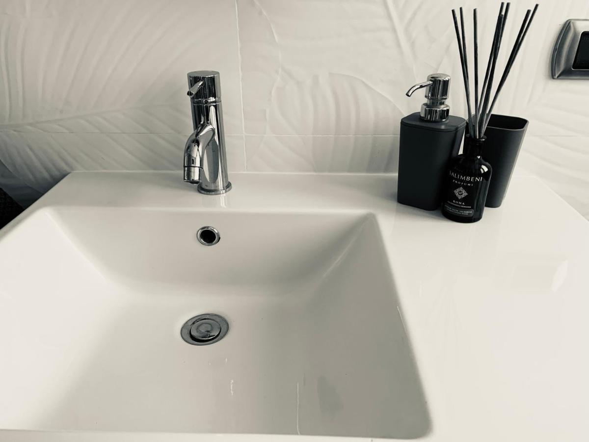 Stanza Claudina Hotel Roma Ngoại thất bức ảnh
